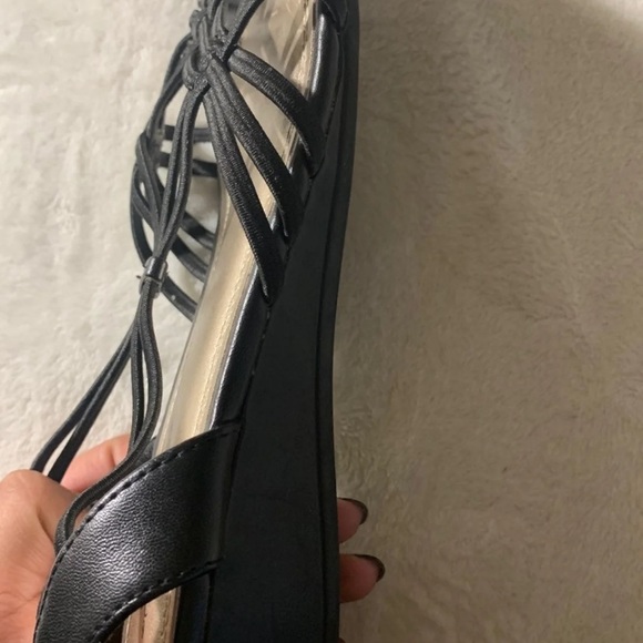 sandals - Picture 2 of 2